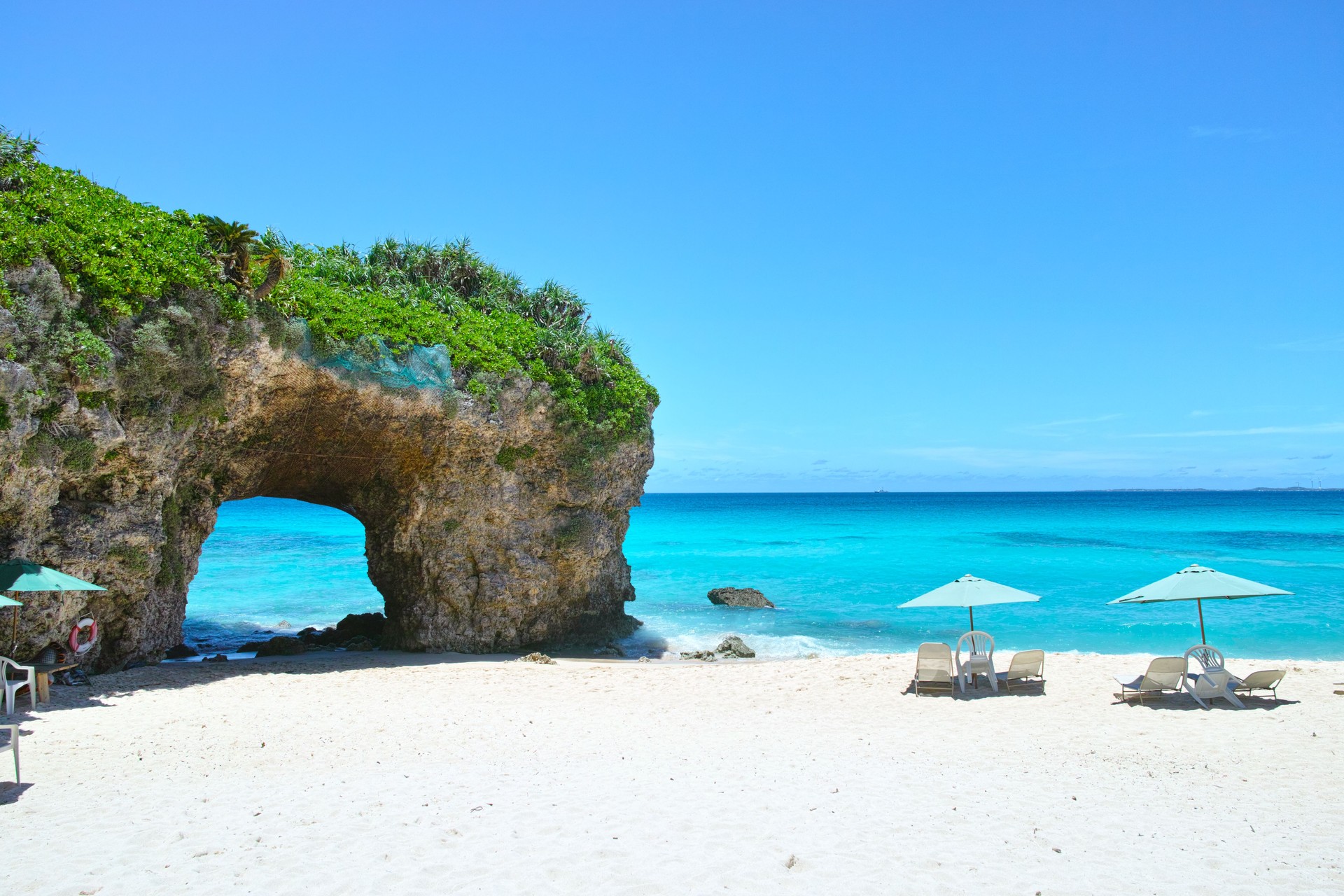 Midsummer Sunayama beach